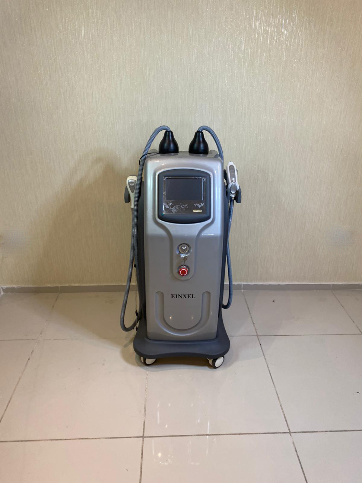 EINXEL FRANKSİYONEL RF ALTIN MİKRO İĞNELEME SİSTEMİ