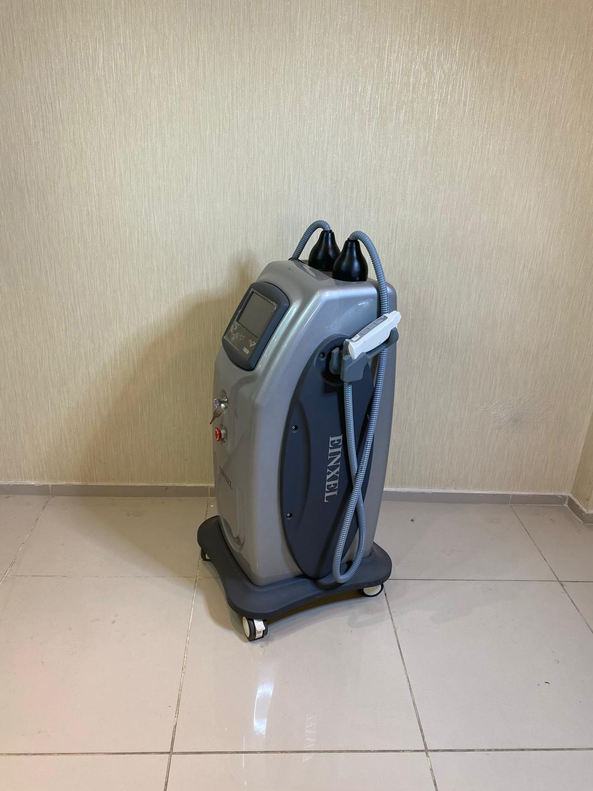 EINXEL FRANKSİYONEL RF ALTIN MİKRO İĞNELEME SİSTEMİ